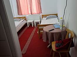 Rooms Đenadija