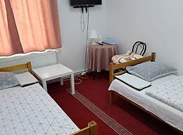 Rooms Đenadija