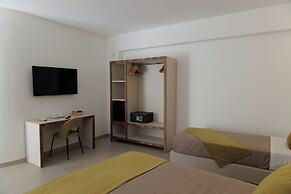 SEA GARDEN LUXURY ROOMS