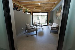 SEA GARDEN LUXURY ROOMS