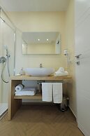 SEA GARDEN LUXURY ROOMS