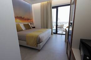 SEA GARDEN LUXURY ROOMS