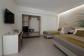 SEA GARDEN LUXURY ROOMS