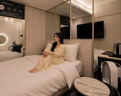 Instar Hotel