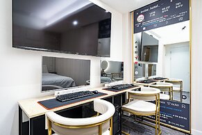 Instar Hotel