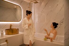 Instar Hotel