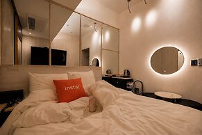 Instar Hotel