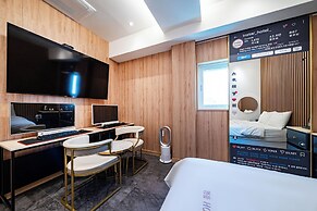 Instar Hotel
