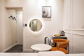 Instar Hotel