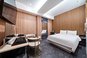 Instar Hotel