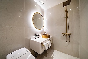 Instar Hotel