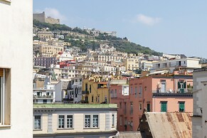 Riviera di Chiaia 207 - 7° Piano
