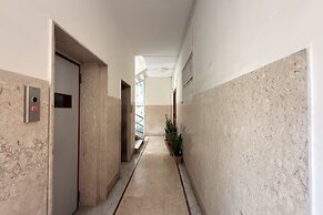 Riviera di Chiaia 207 - 1° Piano