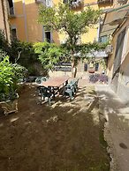 Casa Delle Camelie