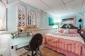 3 Mi to Bath Historic District! Stylish Studio