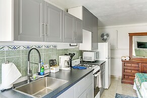 Walk to Playa La Chata! Casita w/ Pool Access
