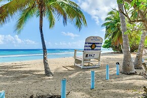 Walk to Playa La Chata! Casita w/ Pool Access