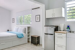 Hillside Vieques Casita w/ Pool & Hot Tub Access!