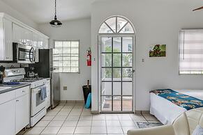 Walk to Beach! Vieques Casita w/ Pool Access
