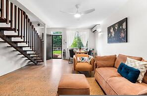 Zen Urban Nest Cozy - Central- Patio