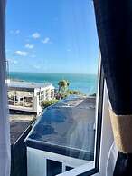 The Carlton Hotel