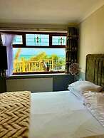 The Carlton Hotel