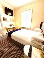 The Carlton Hotel