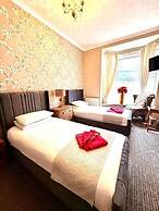 The Carlton Hotel