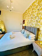 The Carlton Hotel