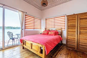 Coral Wing Casitas