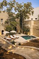 CAVA Urban Relais