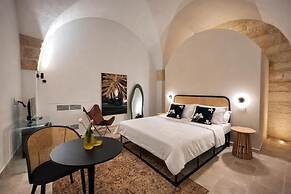 CAVA Urban Relais