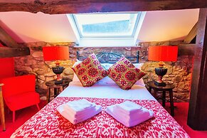 The lion hotel