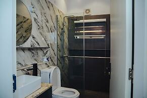 The Rock Aparthotel