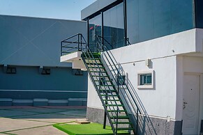 The Rock Aparthotel
