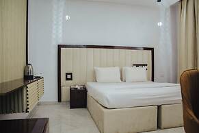 The Rock Aparthotel