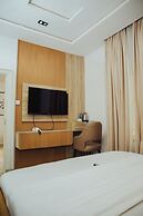 The Rock Aparthotel