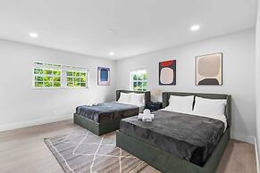 Glam Manor by Glam Homes