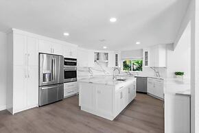 Glam Manor by Glam Homes