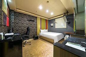 SOO HOTEL