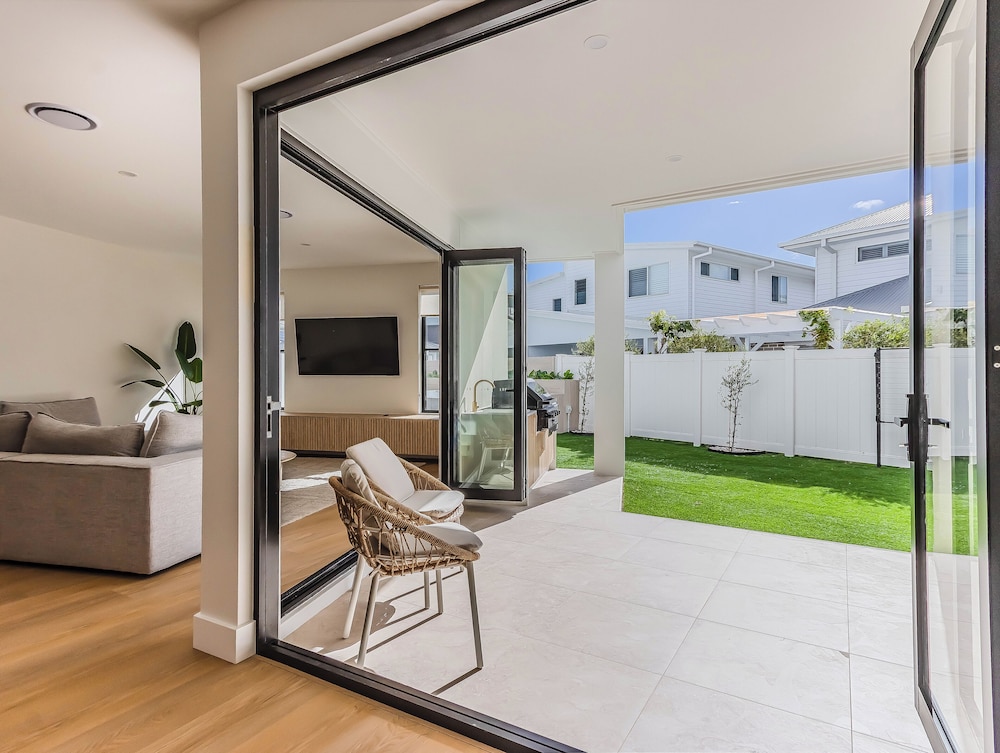 Black Wattle Beach House