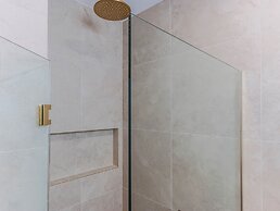 Black Wattle Beach House