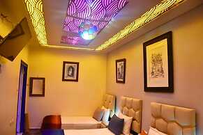 bluemoon house