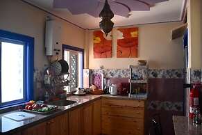 bluemoon house