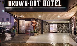 Brown Dot Dongseong-ro