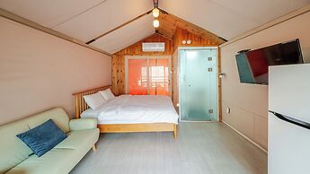 Hongcheon Huttopia Glamping