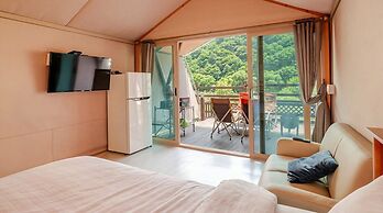 Hongcheon Huttopia Glamping
