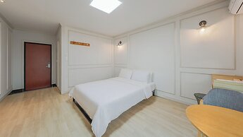 Goseong Natural House Pension