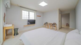Goseong Natural House Pension
