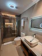 Saya Hotel & Suites